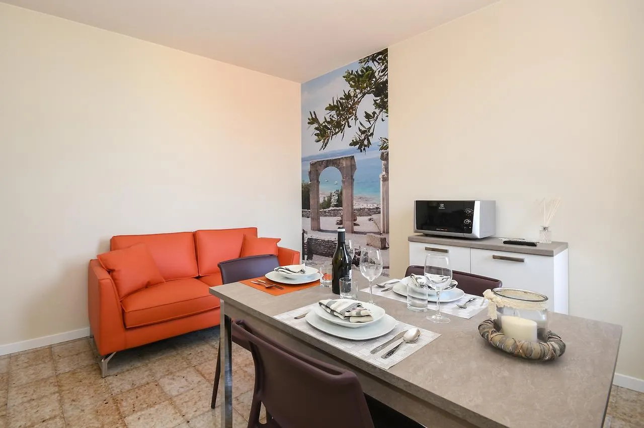 Casa Tunina Apartment Desenzano del Garda 0*,  Italy
